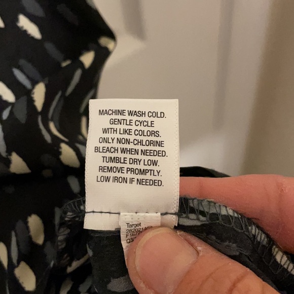 GUC like new women’s size medium tank cami - Picture 5 of 6